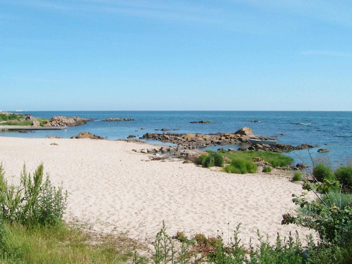 6 Person Holiday Home In Allinge 客房 照片