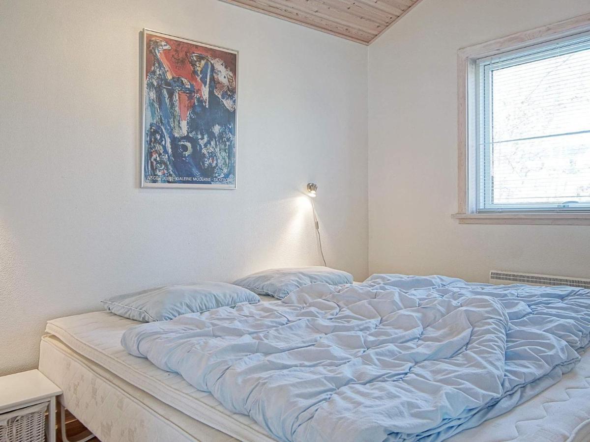 6 Person Holiday Home In Allinge 客房 照片